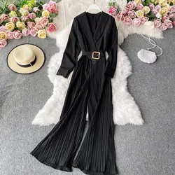 ست لباس سرهم با شلوار پلیسه همراه با کمربند