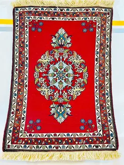 گلیم فرش قرمز سوزنی