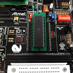 برد آموزشی میکروکنترلر AVR همراه با کیف