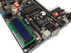 برد آموزشی میکروکنترلر AVR همراه با کیف