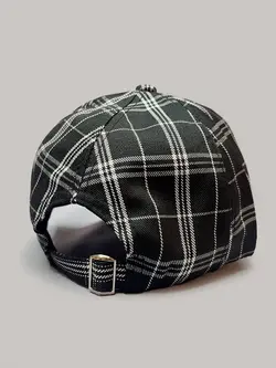 کلاه کپ طرح چهارخونه مشکی پشت سگکی کد 3456