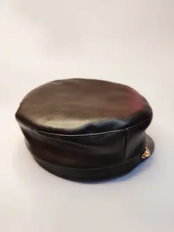 کلاه کاپیتانی چرم کارتیر دار مشکی مات کد 6673