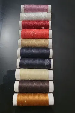 جعبه نخ و سوزن چرمی کد Z1001 - فروشگاه اینترنتی 70کالا با تخفیفهای هیجان انگیز