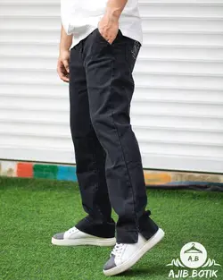 شلوار بگ استایل کتان گلدوزی مشکی 1