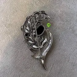 گل سینه زیبا کد2454