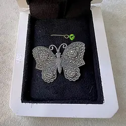 گل سینه پروانه کد2457