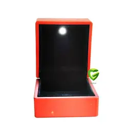 جعبه انگشتری چراغدار کد338