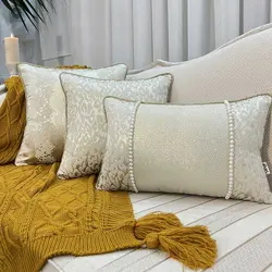 ست کوسن 3 عددی طرح ماریتا مخمل کرم طلایی
