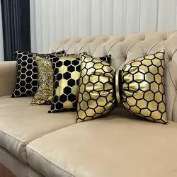 ست کوسن 4عددی طرح شانا مخمل مشکی چرم طلایی