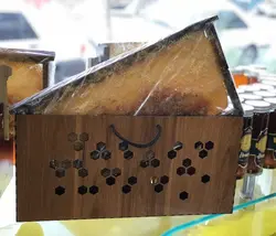 عسل شان موم دار چهل گياه