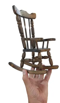 صندلی مادربزرگ دکوری چوبی {ارتفاع 25 سانتیمتر}