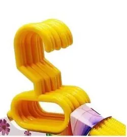 چوب لباسی پلاستیکی 6 عددی