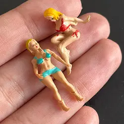 ماکت آدمک خانم مدل ساحلی سایز 3 سانتیمتر بسته 2 عددی