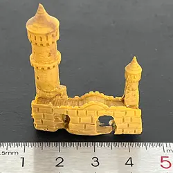 ماکت مینیاتوری قلعه رزینی 1.5*3.5 سانتیمتر