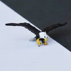 ماکت مینیاتوری عقاب سر سفید