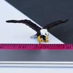 ماکت مینیاتوری عقاب سر سفید