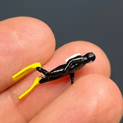 ماکت مینیاتوری غواص سایز 25 میلی متر طرح کلاسیک