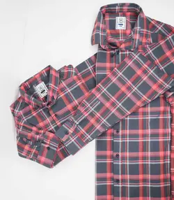 پیراهن چهار خانه کیا