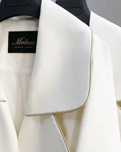 پالتو کرپ سفید مغزی طلایی