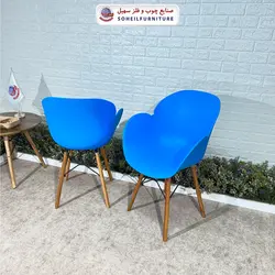 صندلی چوبی ایفلی مدرن مدل صدف دسته دار سهیل (صندلی فایبرگلاس نشکن)