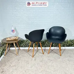 صندلی چوبی ایفلی مدرن مدل صدف دسته دار سهیل (صندلی فایبرگلاس نشکن)