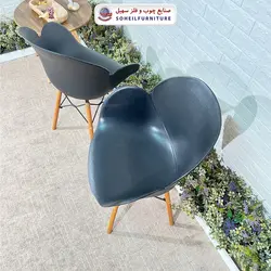 صندلی چوبی ایفلی مدرن مدل صدف دسته دار سهیل (صندلی فایبرگلاس نشکن)