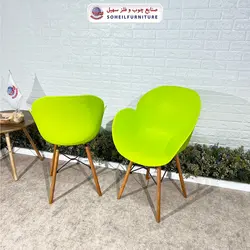 صندلی چوبی ایفلی مدرن مدل صدف دسته دار سهیل (صندلی فایبرگلاس نشکن)