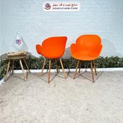 صندلی چوبی ایفلی مدرن مدل صدف دسته دار سهیل (صندلی فایبرگلاس نشکن)