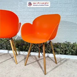 صندلی چوبی ایفلی مدرن مدل صدف دسته دار سهیل (صندلی فایبرگلاس نشکن)