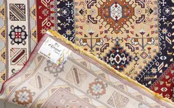 گلیم ماشینی افرند زمینه لاکی کد 9906
