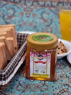 عسل موم دار بهاره