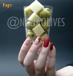10 شات زیتون سوپر ویژه سبز با تکه های پنیر - فروشگاه اینترنتی نونا