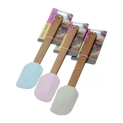 کاردک سیلیکنی دسته چوبی