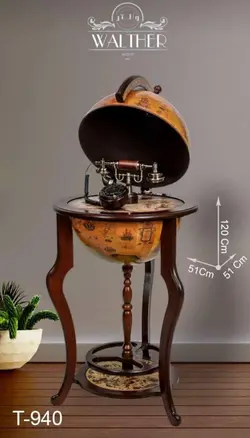 تلفن رومیزی کنار سالنی طرح کره زمین