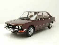 ماکت ماشین ب ام 520 BMW مقیاس 1/18