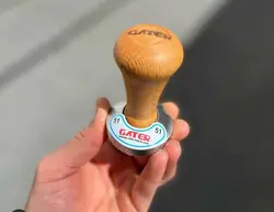 تمپر گتر دسته چوبی با زیره استیل