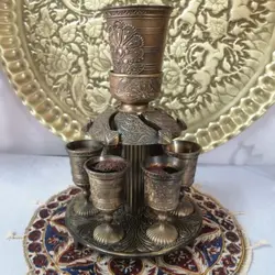 سماور ذغالی آتشی برنجی طرح گل با گالش و قندان و قاشق سرویس 19 تکه - گالری جهان نما