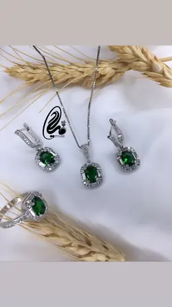 نیمست نقره برلیان جواهری زمرد کد NS8563