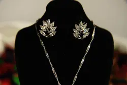 نیم ست تیتانیوم طرح جواهر طاووس