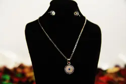 نیم ست طرح جواهر چشم نظر نگین کاری (برند zj)