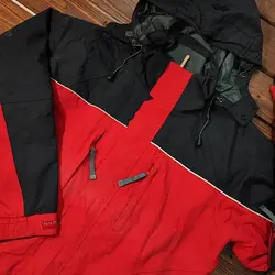 کاپشن گورتکس کوهنوردی قرمز اورجینال