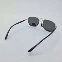خرید عینک آفتابی پلاریزه برند ریبن با فریم طلایی و دسته مشکی مدل D21533 | فروشگاه آرکوشاپ