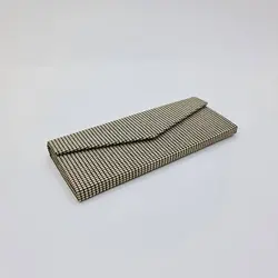 خرید کیف عینک آفتابی و طبی تاشو مثلثی با رنگ سفید و مشکی مدل 991626 | فروشگاه آرکوشاپ