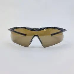 خرید عینک ورزشی با فریم مشکی شطرنجی و عدسی قهوه ای مدل 4-100 | فروشگاه آرکوشاپ