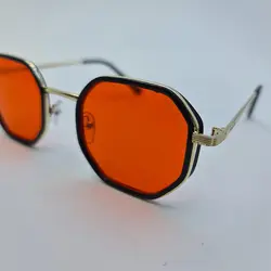 خرید عینک شب برند Police با فریم طلایی 8 ضلعی و عدسی قرمز مدل 8387 | فروشگاه آرکوشاپ