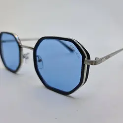 خرید عینک دید در شب برند پلیس با فریم نقره ای 8 ضلعی و عدسی آبی مدل 8387 | فروشگاه آرکوشاپ