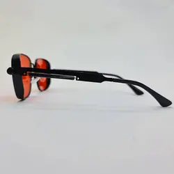 خرید عینک دید در شب با طرح پیچ و فنر، با فریم رنگ مشکی و لنز قرمز رنگ مدل 538 | فروشگاه آرکوشاپ