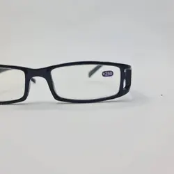 خرید عینک مطالعه نمره +2.50 با فریم مشکی و مستطیلی شکل مدل Y104 | فروشگاه آرکوشاپ