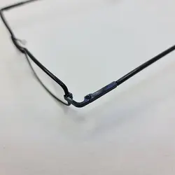 خرید عینک مطالعه با نمره چشم 1.50 و طرح خودکاری و قاب مشکی و زرد | فروشگاه آرکوشاپ