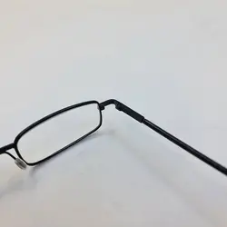 خرید عینک مطالعه با نمره چشم 2.00 و طرح خودکاری و قاب مشکی و زرد | فروشگاه آرکوشاپ